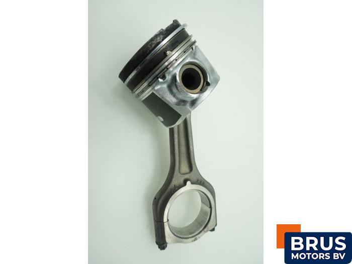 Usagé Bielle Ford Fusion 1.4 TDCi Prix € 90,75 Prix TTC proposé par Brus Motors BV