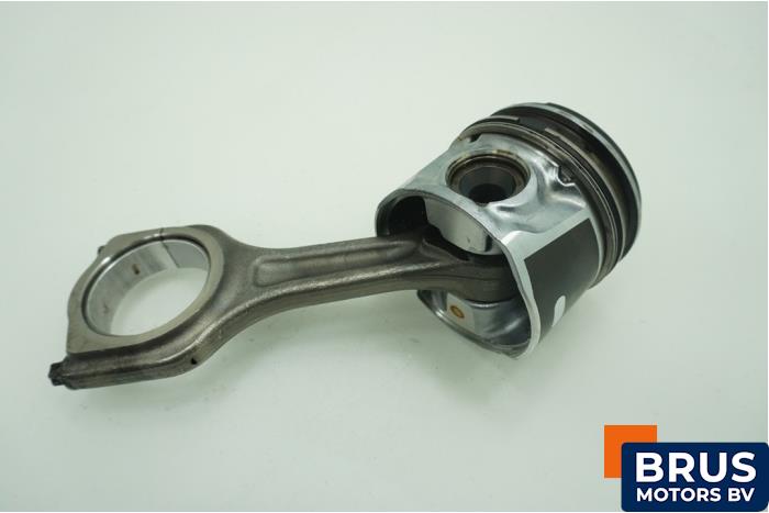 Usagé Bielle Ford Fusion 1.4 TDCi Prix € 90,75 Prix TTC proposé par Brus Motors BV