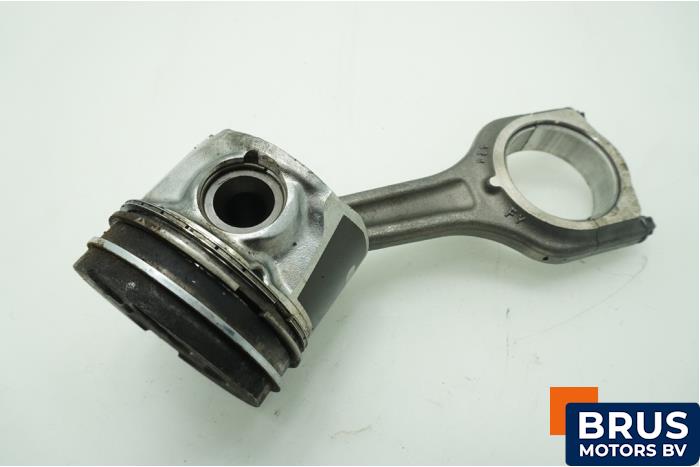 Usagé Bielle Ford Fusion 1.4 TDCi Prix € 90,75 Prix TTC proposé par Brus Motors BV