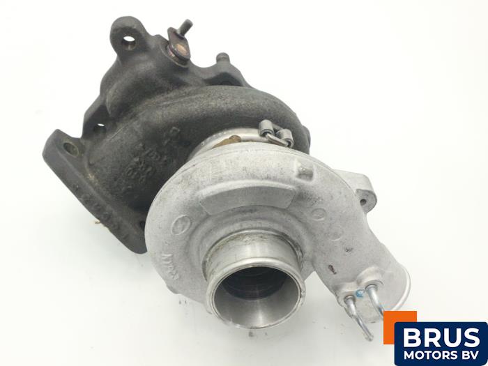 Używane Turbo Mitsubishi L-400 2.5 TD Cena € 302,50 Z VAT oferowane przez Brus Motors BV