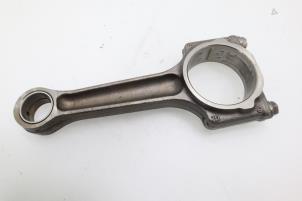 Used Connecting rod Mini Mini Cooper S (R53) 1.6 16V Price € 90,75 Inclusive VAT offered by Brus Motors BV