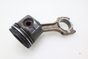 Used Connecting rod BMW 3 serie (E46/4) 320d 16V Price € 90,75 Inclusive VAT offered by Brus Motors BV