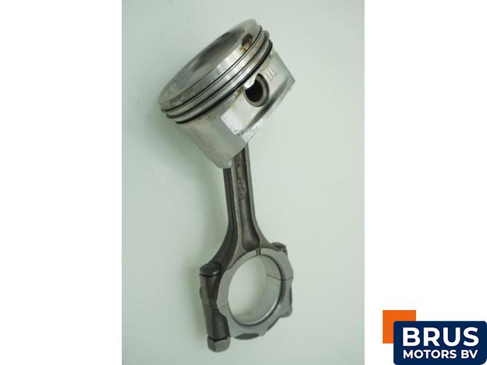 Usagé Bielle Hyundai i10 (F5) 1.1i 12V LPG Prix € 90,75 Prix TTC proposé par Brus Motors BV