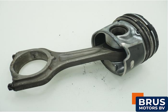 Usagé Bielle Ford Fiesta 5 (JD/JH) 1.4 TDCi Prix € 90,75 Prix TTC proposé par Brus Motors BV