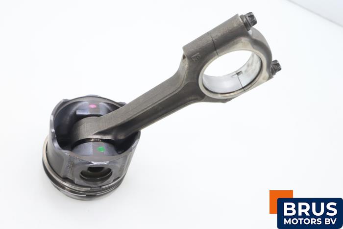 Usagé Bielle Opel Astra G (F07) 2.2 DTi 16V Prix € 90,75 Prix TTC proposé par Brus Motors BV