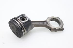 Used Connecting rod Fiat Bravo (182A) 1.9 TDS S,SX 75 Price € 90,75 Inclusive VAT offered by Brus Motors BV