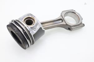 Used Connecting rod Chevrolet Captiva (C100) 2.0 CDTI 16V 150 4x2 Price € 90,75 Inclusive VAT offered by Brus Motors BV