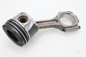 Used Connecting rod Chevrolet Captiva (C100) 2.0 CDTI 16V 150 4x2 Price € 90,75 Inclusive VAT offered by Brus Motors BV