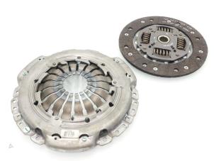 New Clutch kit (complete) Renault Clio II Societe (SB) 1.5 dCi 68 Price € 121,00 Inclusive VAT offered by Brus Motors BV
