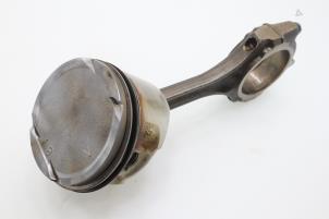 Used Connecting rod Renault Laguna I (B56) 1.8 16V Price € 90,75 Inclusive VAT offered by Brus Motors BV