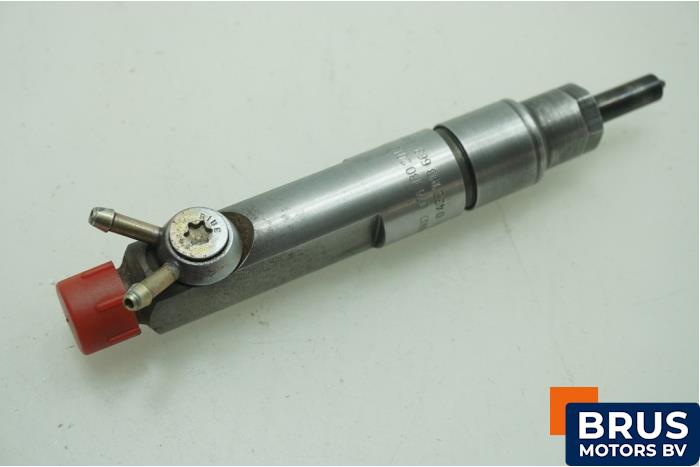 Usagé Injecteurs Volvo V70 (SW) 2.5 D Prix € 60,50 Prix TTC proposé par Brus Motors BV