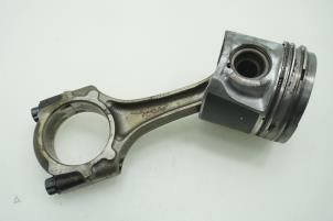 Begagnade Vevstake Toyota Corolla (E12) 2.0 D-4D 16V 110 Pris € 90,75 Inklusive moms erbjuds av Brus Motors BV