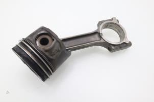 Used Connecting rod Renault Clio III (BR/CR) 1.5 dCi 85 Price € 90,75 Inclusive VAT offered by Brus Motors BV