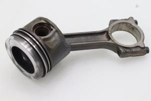 Used Connecting rod Renault Clio III (BR/CR) 1.5 dCi 105 Price € 90,75 Inclusive VAT offered by Brus Motors BV