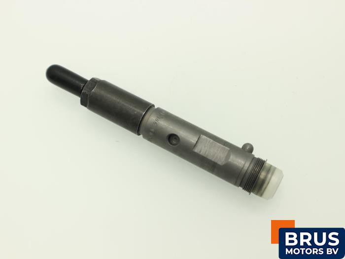 Usagé Injecteurs Opel Vectra C Caravan 2.0 DTI 16V Prix € 60,50 Prix TTC proposé par Brus Motors BV