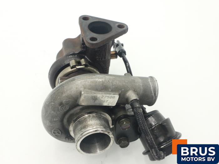 Usagé Turbo Hyundai Matrix 1.5 CRDi 16V Prix € 242,00 Prix TTC proposé par Brus Motors BV