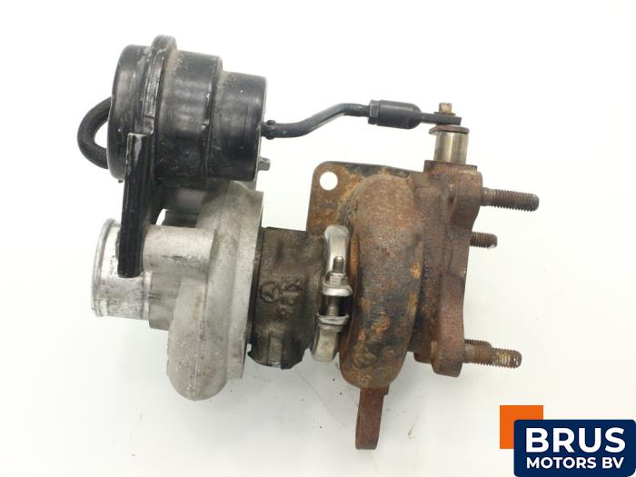 Turbo van een Hyundai Santa Fe I 2.0 CRDi 16V 4x2 2005