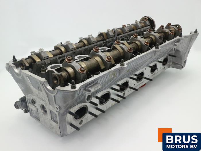 Usagé Culasse BMW 5 serie (E39) 520i 24V Prix € 363,00 Prix TTC proposé par Brus Motors BV
