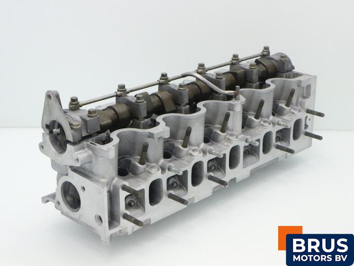 Begagnade Topplock Alfa Romeo 166 2.4 JTD Pris € 302,50 Inklusive moms erbjuds av Brus Motors BV
