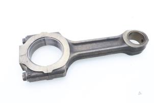 Used Connecting rod Fiat Doblo (223A/119) 1.9 JTD Price € 90,75 Inclusive VAT offered by Brus Motors BV