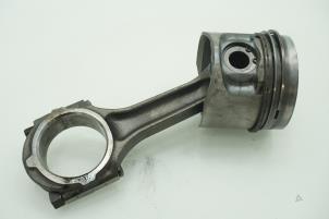 Used Connecting rod Mitsubishi L-200 2.5 TDI 4x4 Price € 90,75 Inclusive VAT offered by Brus Motors BV