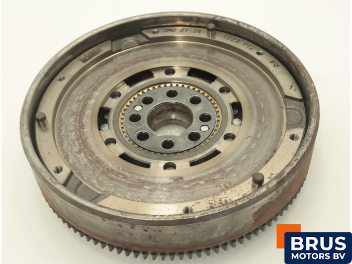 Gebrauchte Doppelte Masse Schwungrad BMW 3 serie (E46/4) 320d 16V Preis € 242,00 Mit Mehrwertsteuer angeboten von Brus Motors BV