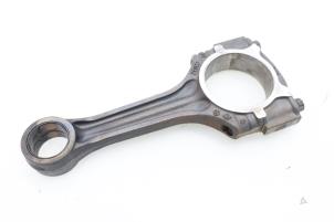Used Connecting rod Ssang Yong Korando Cabrio (KJ) 2.9 D Price € 90,75 Inclusive VAT offered by Brus Motors BV