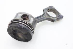 Used Connecting rod Ssang Yong Musso 2.9 TD Price € 90,75 Inclusive VAT offered by Brus Motors BV