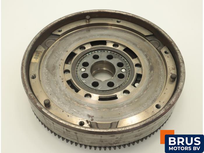 Gebrauchte Doppelte Masse Schwungrad BMW 3 serie (E46/2) 320 Cd 16V Preis € 302,50 Mit Mehrwertsteuer angeboten von Brus Motors BV