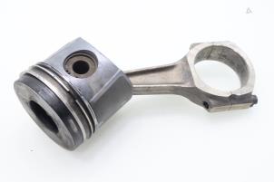 Used Connecting rod Landrover Discovery II 2.5 Td5 Price € 90,75 Inclusive VAT offered by Brus Motors BV