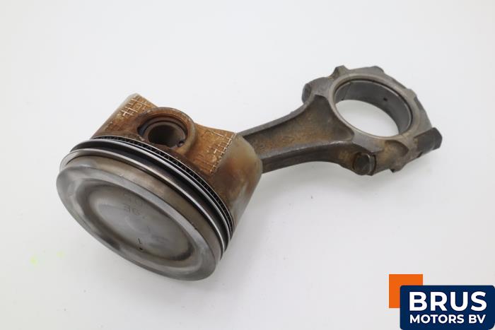 Usagé Bielle Nissan 200 SX (S14) 2.0 Turbo 16V Prix € 90,75 Prix TTC proposé par Brus Motors BV