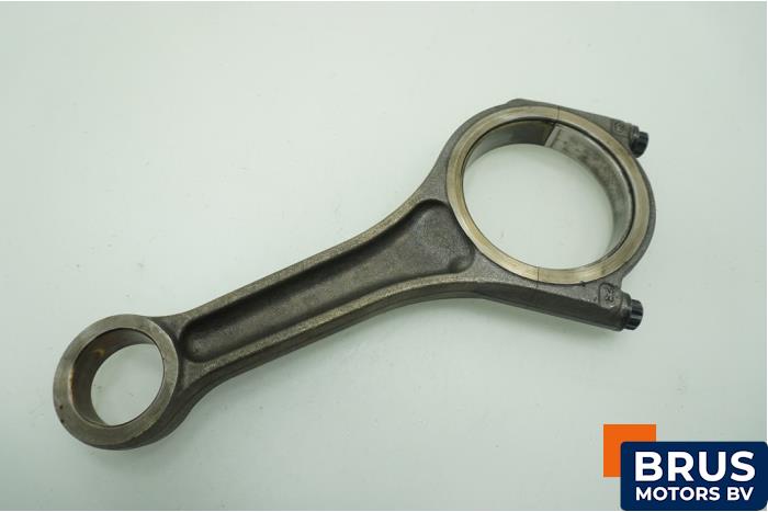 Usagé Bielle Jaguar S-type (X200) 2.7 D 24V Prix € 90,75 Prix TTC proposé par Brus Motors BV
