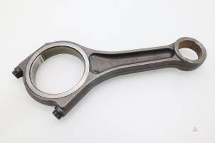 Usagé Bielle Jaguar S-type (X200) 2.7 D 24V Prix € 90,75 Prix TTC proposé par Brus Motors BV
