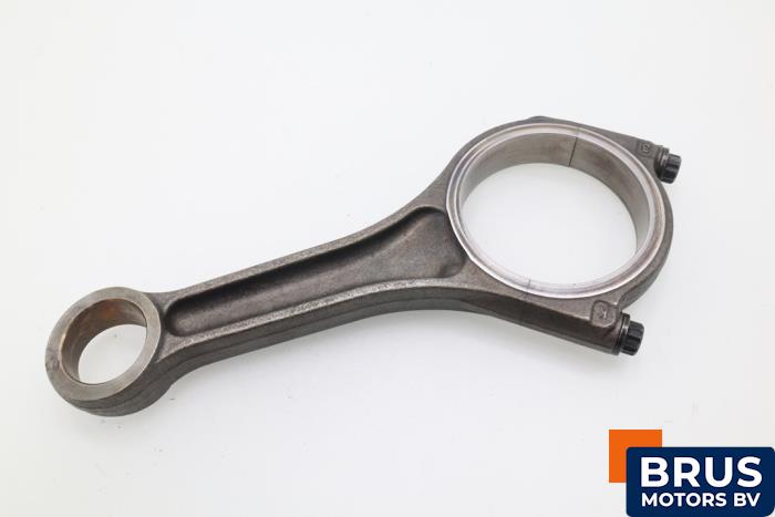 Usagé Bielle Jaguar S-type (X200) 2.7 D 24V Prix € 90,75 Prix TTC proposé par Brus Motors BV