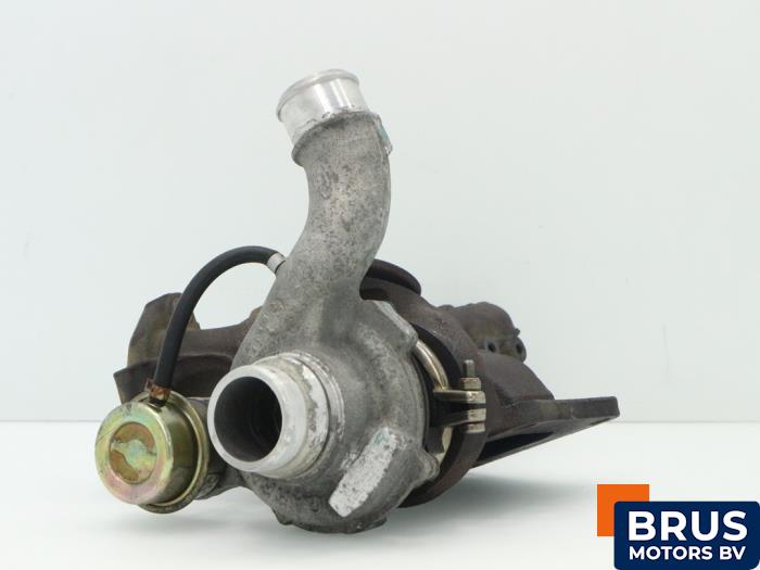 Usagé Turbo Ford Focus 1 1.8 TDdi Prix € 121,00 Prix TTC proposé par Brus Motors BV