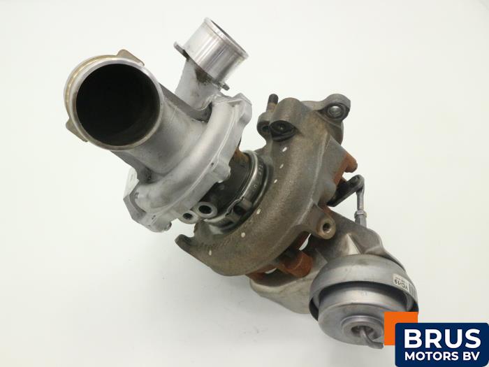 Gebrauchte Turbo Toyota RAV4 (A4) 2.2 D-4D 16V 4x4 Preis € 242,00 Mit Mehrwertsteuer angeboten von Brus Motors BV