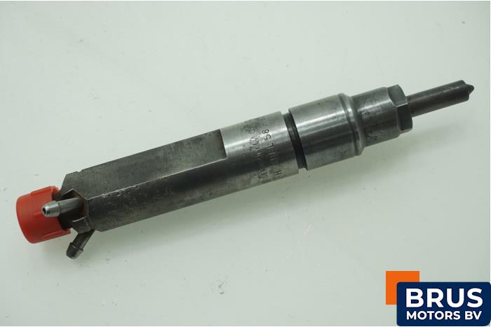 Usagé Injecteurs Volkswagen Caddy II (9K9A) 1.9 SDI Prix € 60,50 Prix TTC proposé par Brus Motors BV