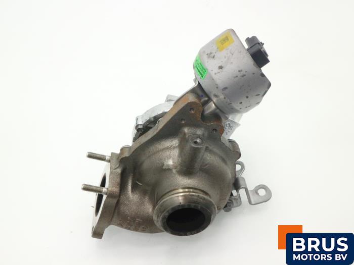 Turbo van een Ford Kuga II (DM2) 2.0 TDCi 16V 163 4x4 2013