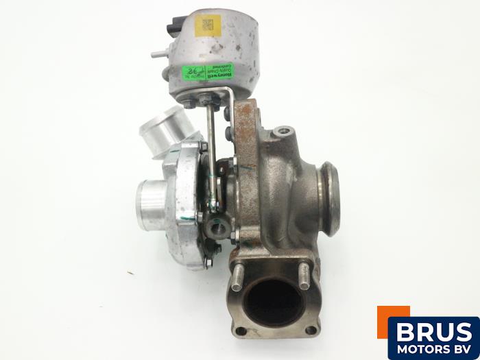 Turbo van een Ford Kuga II (DM2) 2.0 TDCi 16V 163 4x4 2013