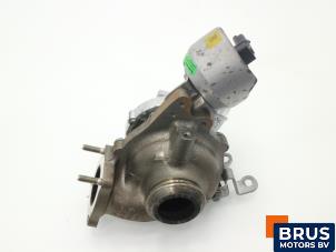 Turbo van een Ford Kuga II (DM2) 2.0 TDCi 16V 163 4x4 2013