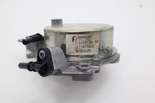 Used Vacuum pump (diesel) Peugeot 5008 I (0A/0E) 2.0 HDiF 16V, BlueHDi 136 16V Price € 90,75 Inclusive VAT offered by Brus Motors BV