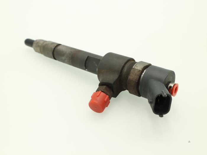 Injector (diesel) from a Fiat Doblo (223A/119) 1.9 JTD 2009