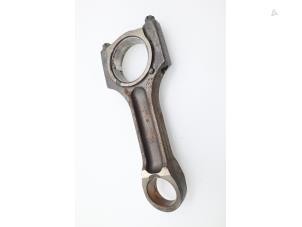 Used Connecting rod BMW 3 serie (E90) 325d 24V Price € 90,75 Inclusive VAT offered by Brus Motors BV