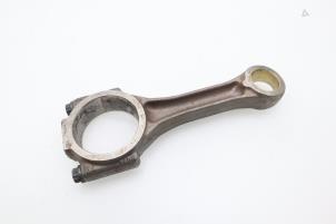 Used Connecting rod Volkswagen Sharan (7M8/M9/M6) 1.9 TDI 130 Price € 90,75 Inclusive VAT offered by Brus Motors BV