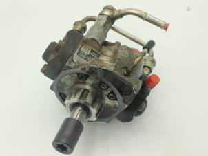 Used Mechanical fuel pump Nissan X-Trail (T30) 2.2 Di 4x4 Price € 181,50 Inclusive VAT offered by Brus Motors BV
