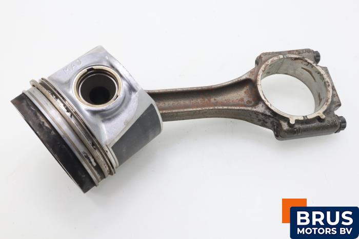 Usados Biela Volkswagen Polo IV (9N1/2/3) 1.4 TDI 80 Precio € 90,75 IVA incluido ofrecido por Brus Motors BV