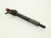 Injector (diesel) from a Peugeot 407 SW (6E) 2.0 HDiF 16V 2010
