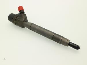 Used Injector (diesel) Mercedes C (W203) 2.7 C-270 CDI 20V Price € 151,25 Inclusive VAT offered by Brus Motors BV