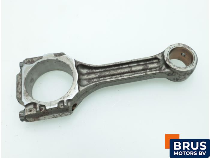 Usagé Bielle Volkswagen LT II 2.5 TDi Prix € 90,75 Prix TTC proposé par Brus Motors BV