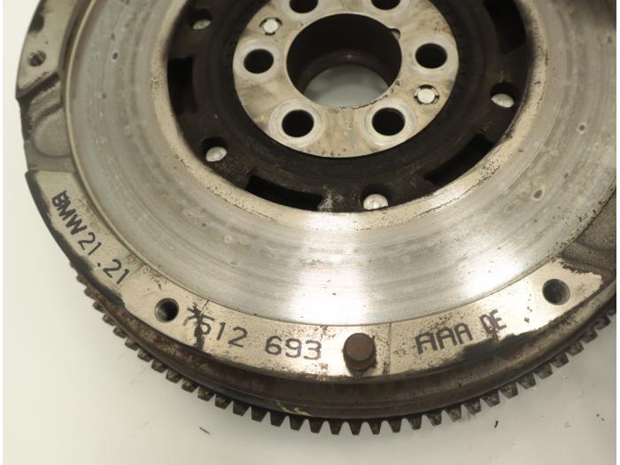 Dual mass flywheel from a BMW 3 serie (E46/4) 316i 16V 2005